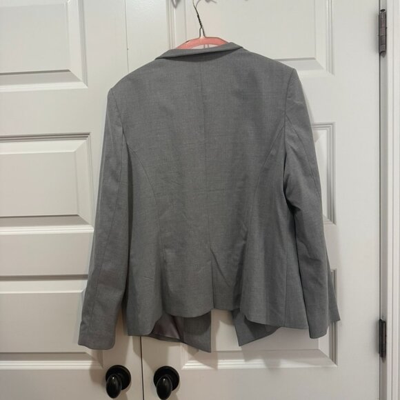 Le Château Double-Breasted Grey Blazer – Size XL - Picture 4 of 6